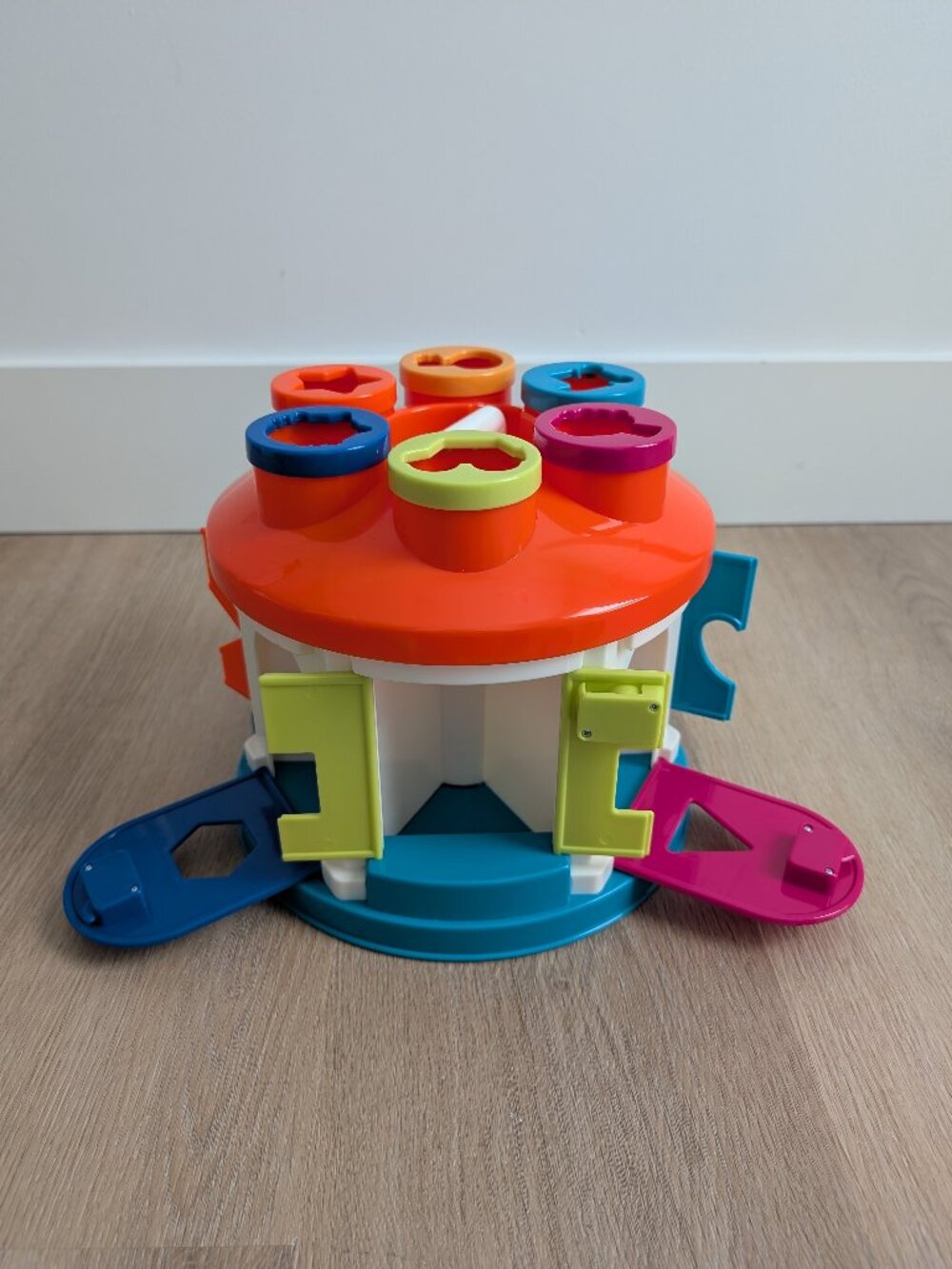 Battat – Shape & Color Sorting Toy - Developmental Toy, Pattern Matching Game - Picture 6 of 9